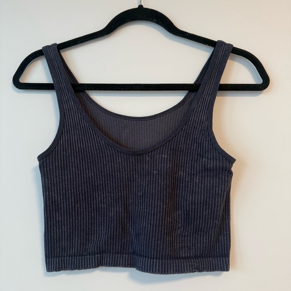 Navy Blue Ribbed Cropped Tank - Picture 3 of 3